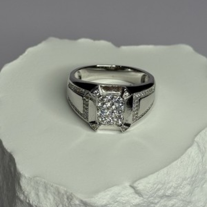 925 Sterling Silver CZ Men'S Ring Size 12
