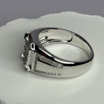 925 Sterling Silver CZ Men'S Ring Size 12