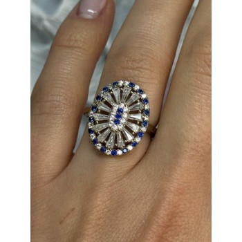 Beautiful 925 Sterling Silver CZ Ring Size 7.5