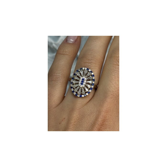Beautiful 925 Sterling Silver CZ Ring Size 7.5