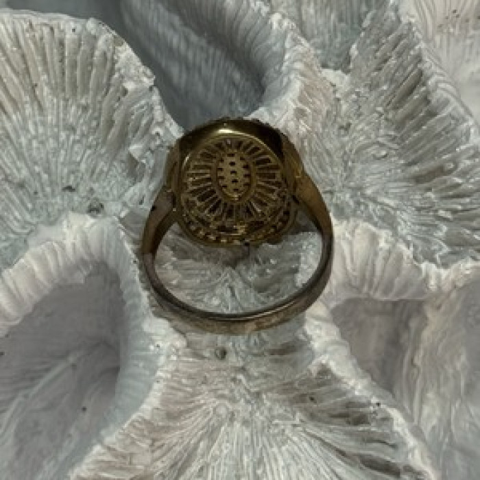 Beautiful 925 Sterling Silver CZ Ring Size 7.5