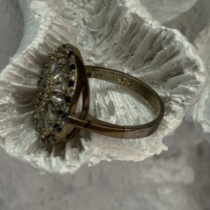 Beautiful 925 Sterling Silver CZ Ring Size 7.5