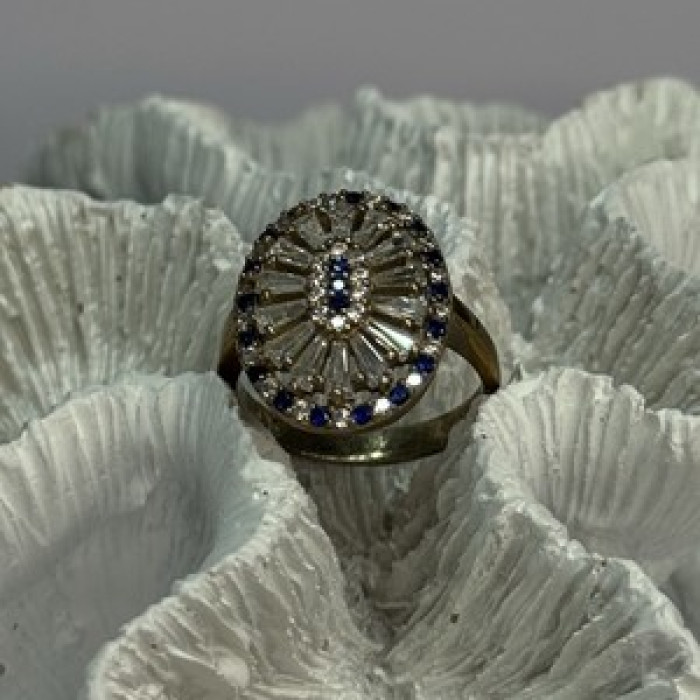 Beautiful 925 Sterling Silver CZ Ring Size 7.5