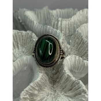 VINTAGE 925 STERLING SILVER MALACHITE RING SIZE 9