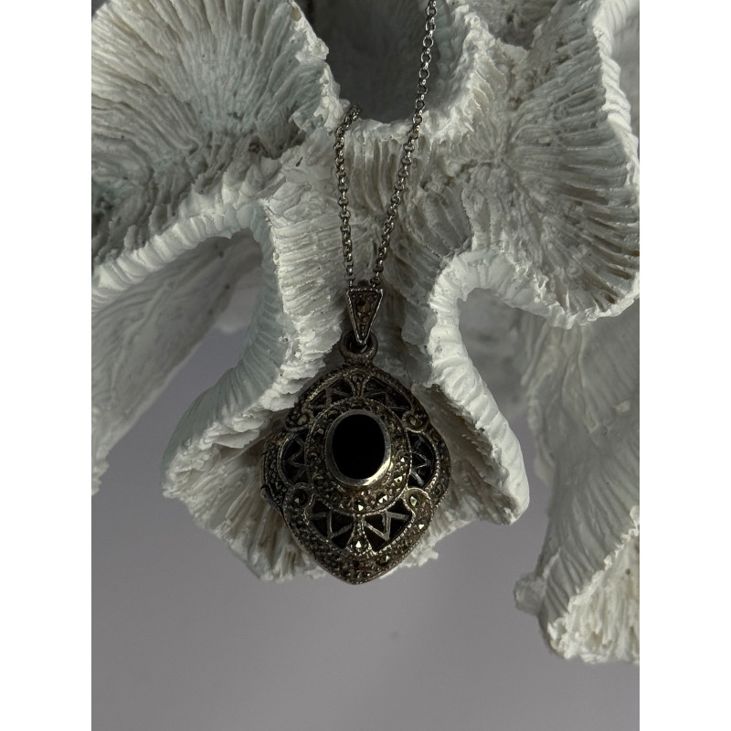 Vintage 925 Sterling Silver Open Locket Onyx & Marcasite Necklace 18 Inch