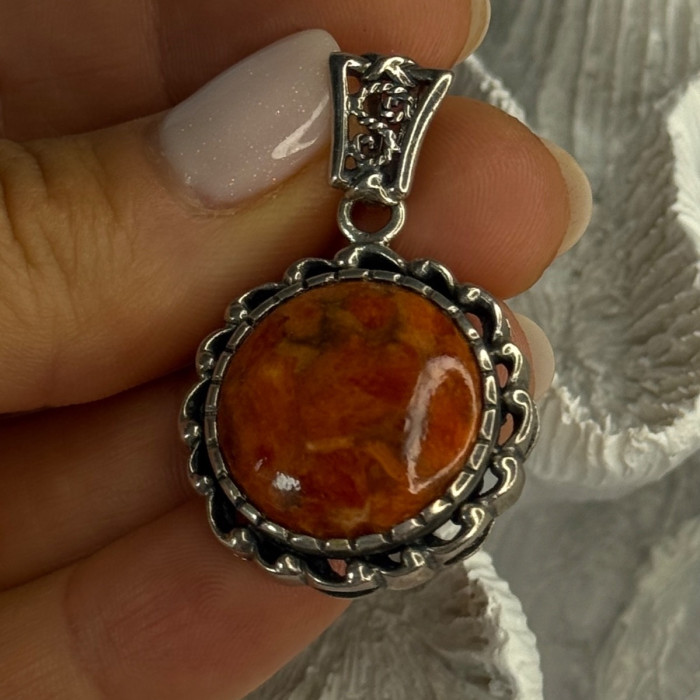925 Sterling Silver Carnelian Pendant Lenght 1.60 Inch