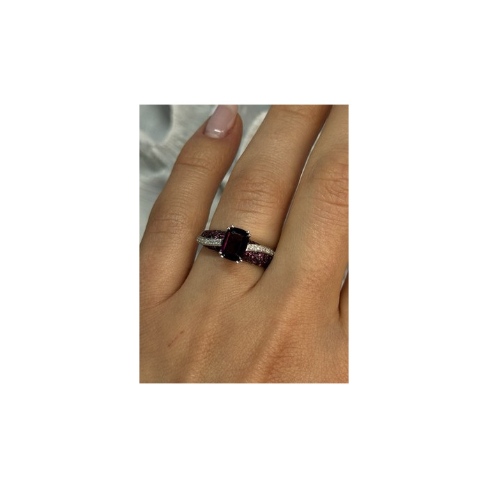 10K WHITE GOLD SPINEL & DIAMOND RING SIZE 6.5