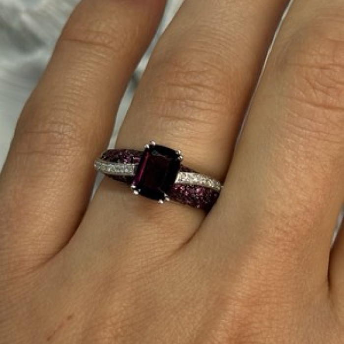 10K White Gold Spinel & Diamond Ring Size 6.5