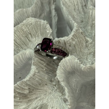 10K WHITE GOLD SPINEL & DIAMOND RING SIZE 6.5