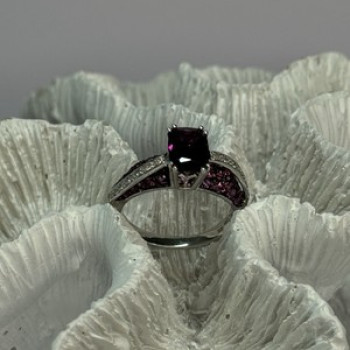 10K White Gold Spinel & Diamond Ring Size 6.5
