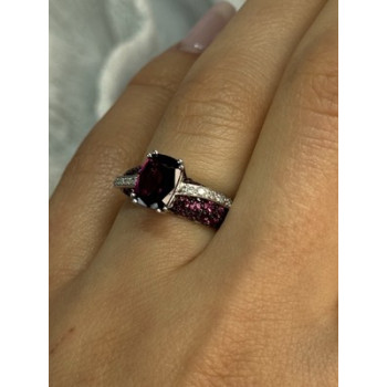 10K WHITE GOLD SPINEL & DIAMOND RING SIZE 6.5
