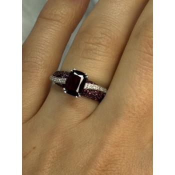 10K WHITE GOLD SPINEL & DIAMOND RING SIZE 6.5