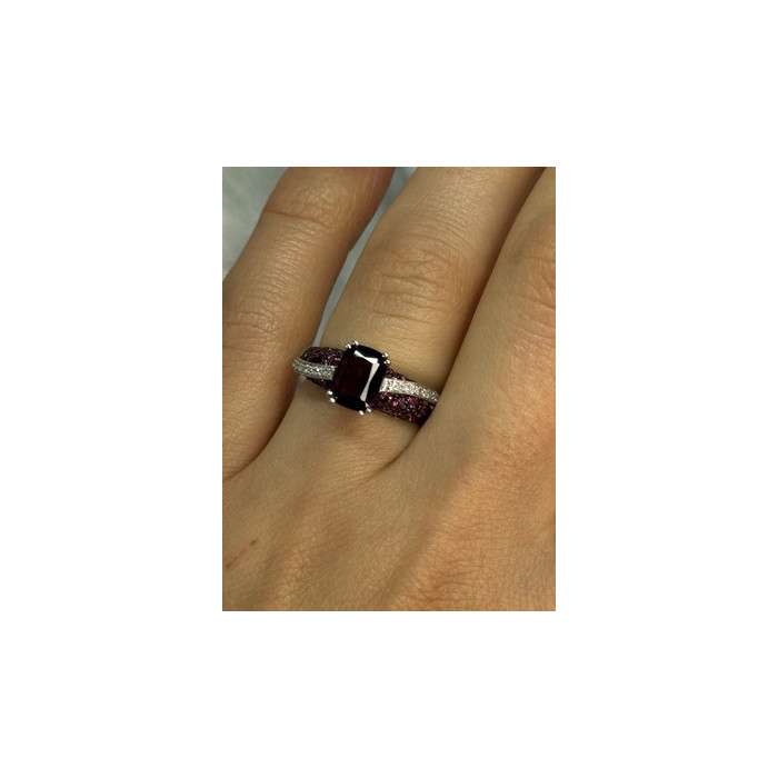 10K WHITE GOLD SPINEL & DIAMOND RING SIZE 6.5