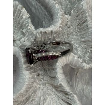 10K WHITE GOLD SPINEL & DIAMOND RING SIZE 6.5