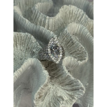 SHINY 925 STERLING SILVER CZ RING SIZE 6