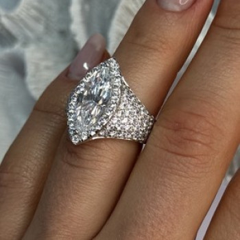 Shiny 925 Sterling Silver CZ Ring Size 6
