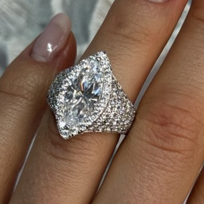 Shiny 925 Sterling Silver CZ Ring Size 6