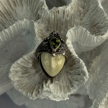 925 Sterling Silver Goddess Face Carved Peridot Pendant Length 1 Inch