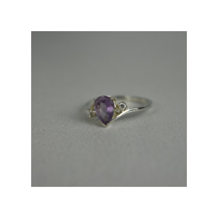 925 Sterling Silver Amethyst & CZ Ring Size 7