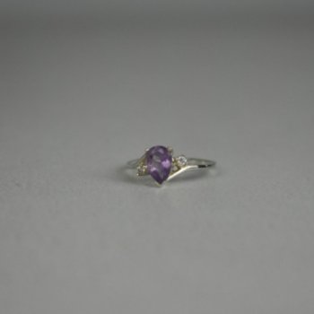 925 Sterling Silver Amethyst & CZ Ring Size 7