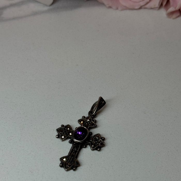925 Sterling Silver Amethyst & Marcasite Cross Length 1.3 In