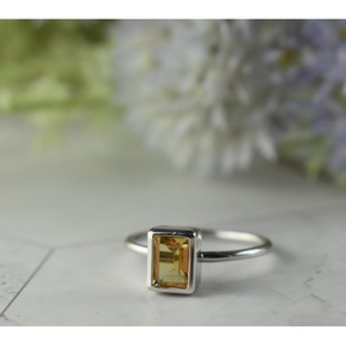 925 Sterling Silver Citrine Ring Size 7.5