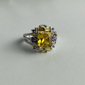 925 Sterling Silver Yellow & Purple CZ Ring Size 7