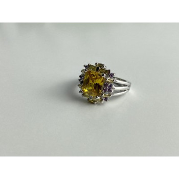 925 Sterling Silver Yellow & Purple CZ Ring Size 7