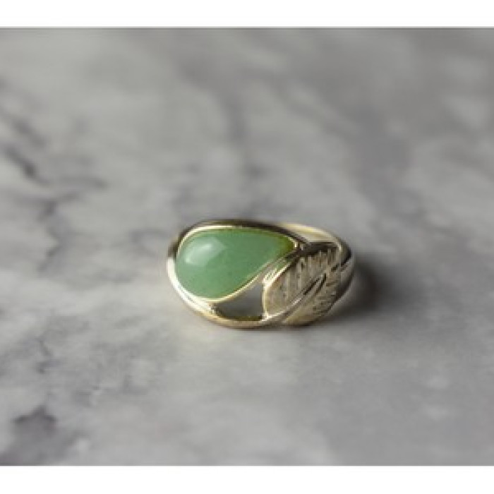 925 Sterling Silver Green Nephrite (Jade) Ring Size 6.5