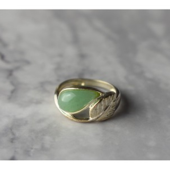 925 Sterling Silver Green Nephrite (Jade) Ring Size 6.5