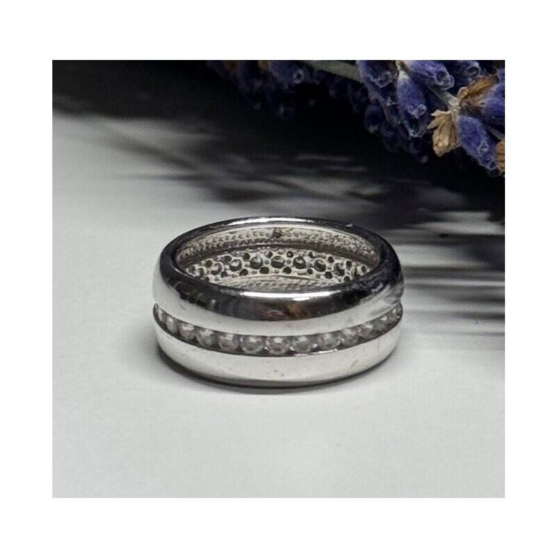 925 Sterling Silver CZ Ring Size 6