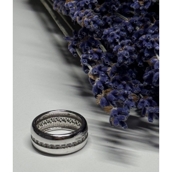 925 Sterling Silver CZ Ring Size 6