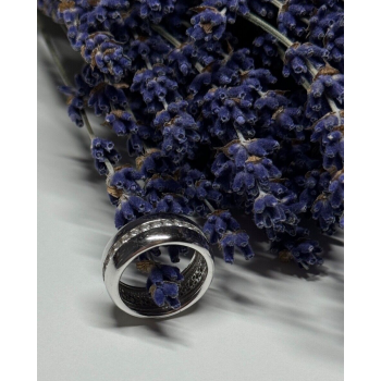 925 Sterling Silver CZ Ring Size 6