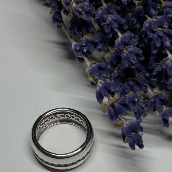 925 Sterling Silver CZ Ring Size 6