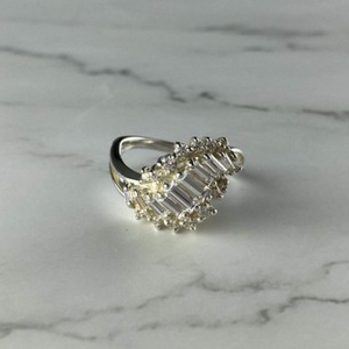 925 Sterling Silver CZ Ring Size 11.5