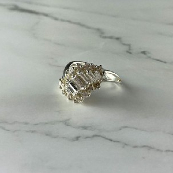 925 Sterling Silver CZ Ring Size 11.5