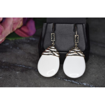 925 STERLING SILVER WHITE AGATE EARRINGS