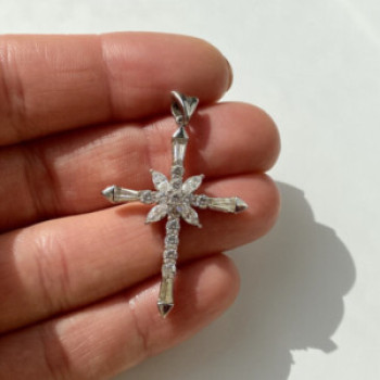 925 Sterling Silver CZ Cross Pendant