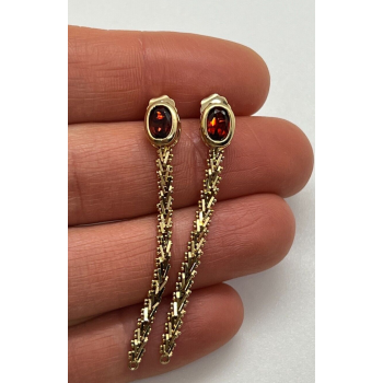 14K YELLOW GOLD GARNET EARRINGS