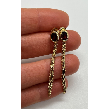 14K YELLOW GOLD GARNET EARRINGS