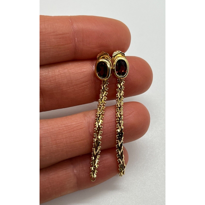 14K YELLOW GOLD GARNET EARRINGS