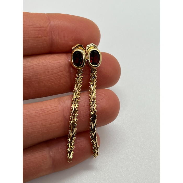 14K YELLOW GOLD GARNET EARRINGS