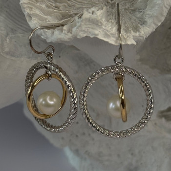 Elegant Design 925 Sterling Silver Gold Plated Part Pearl Earrings Length 1.30