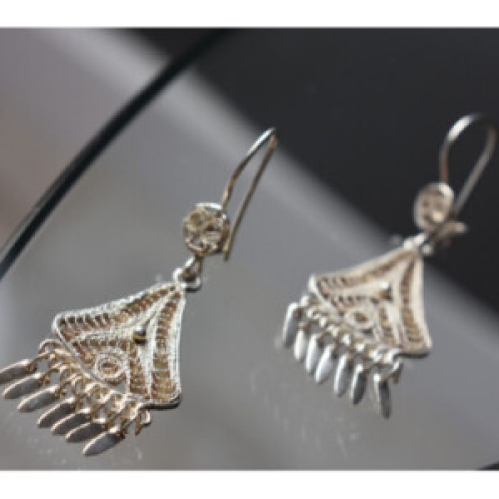 Vintage 925 Sterling Silver Earrings