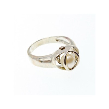 925 Sterling Silver Pearl Ring Size 6.5