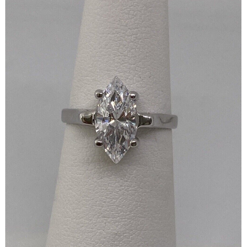 925 Sterling Silver CZ Ring Size 5