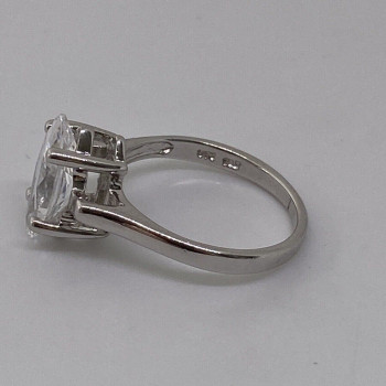 925 Sterling Silver CZ Ring Size 5