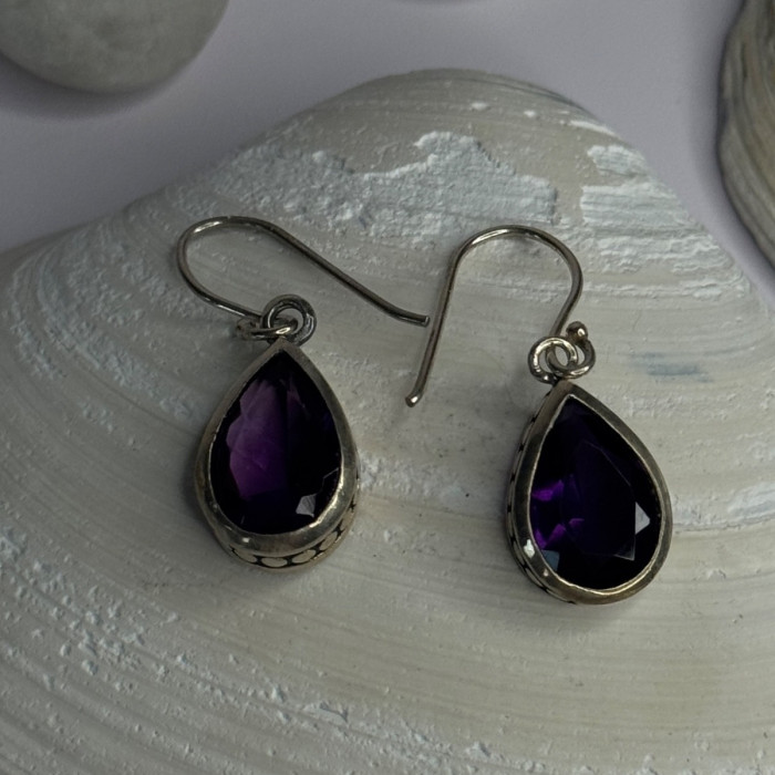 Vintage Design 925 Sterling Silver Amethyst Earrings Length 1.10 Inch