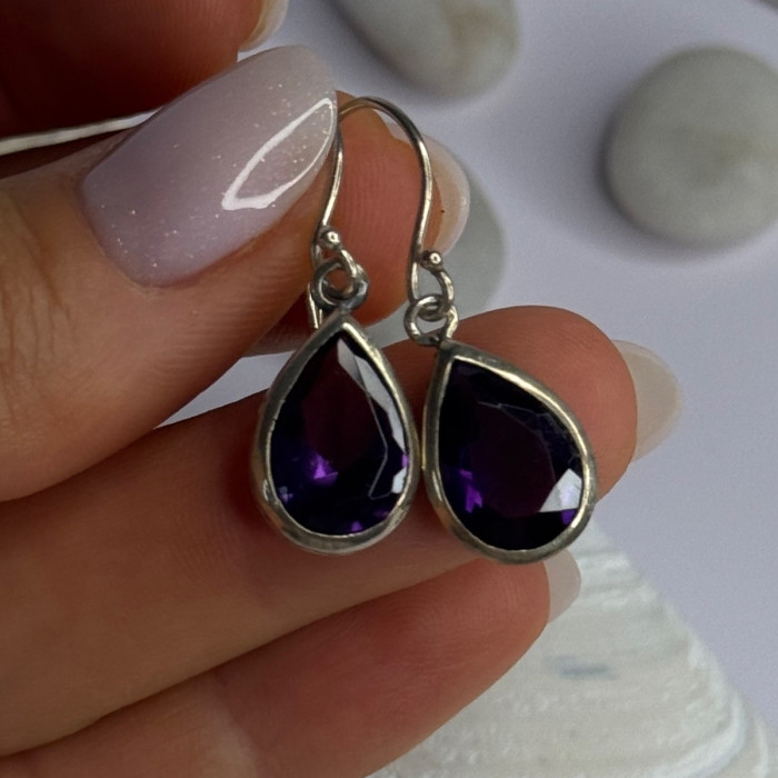 Vintage Design 925 Sterling Silver Amethyst Earrings Length 1.10 Inch