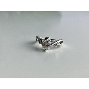 925 Sterling Silver CZ Ring Size 5.5